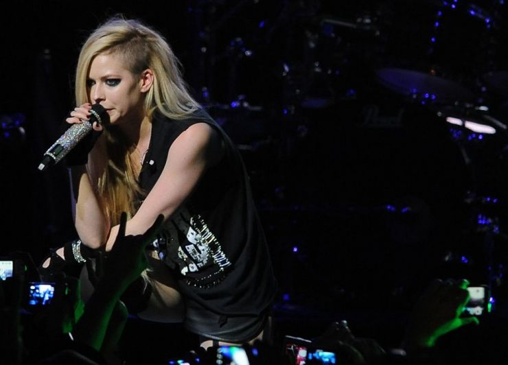 Avril Lavigne faz show considerado “tímido”