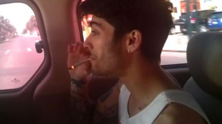 Vídeo mostra integrantes do One Direction fumando maconha