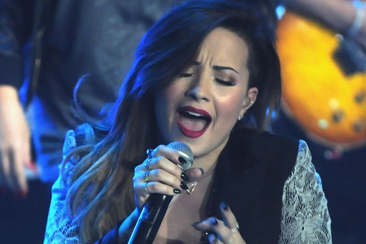 Demi Lovato lança fã clube