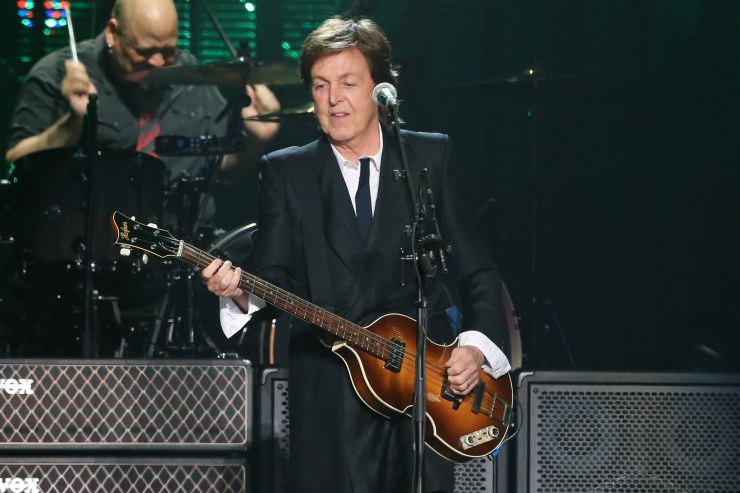 Paul McCartney volta a transferir shows por causa da sua saúde