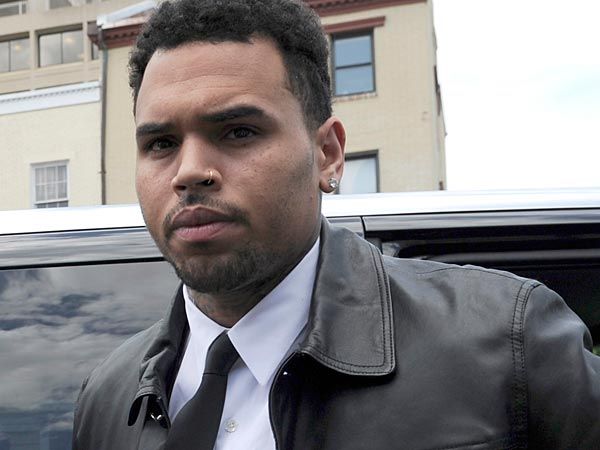 Chris Brown vai ser julgado ainda este ano por acusação de fã