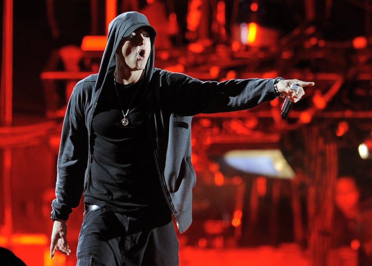 Eminem é cortado de festival