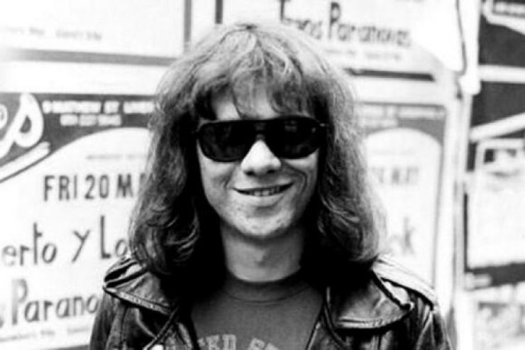 Morre um dos membros originais da banda Ramones