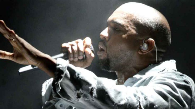 Kanye West reclama da mídia depois de polêmica em show