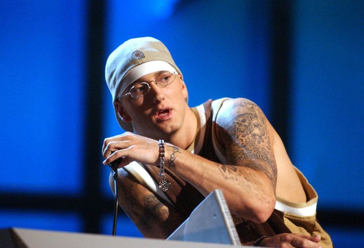 Eminem visita fã com doença terminal