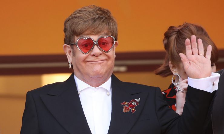 Elton John critica trilha sonora do novo filme do “Rei Leão”