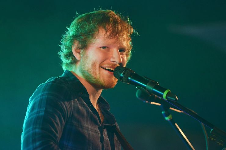 Ed Sheeran adia show em Las Vegas por risos de queda de estruturas