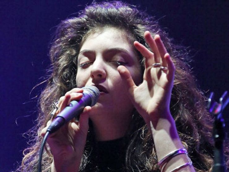 Lorde revela que não aceitou convite para abrir shows de Katy Perry