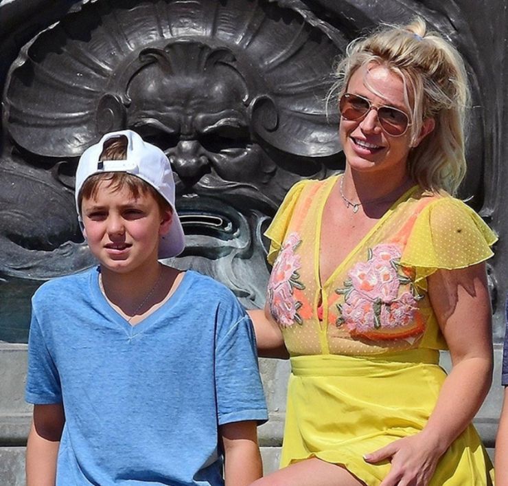 Filho de Britney Spears chama próprio avô de “babaca”