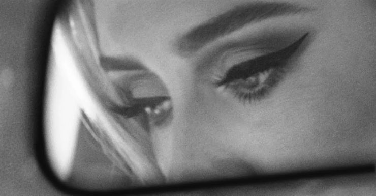 Adele lança “Easy On Me” completa e com clipe