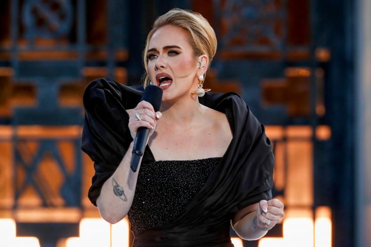 Adele é confirmada como uma das atrações do BRIT Awards 2022