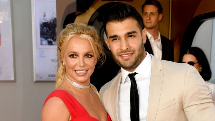 Sam Asghari pede pensão e pagamentos de honorários de advogados para Britney Spears