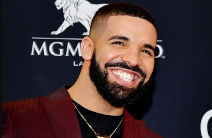 Drake afirma que “deve show” para os brasileiros